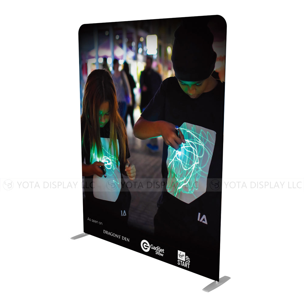 C2 6.56' x 8.28' H / 2m x 2.524m H