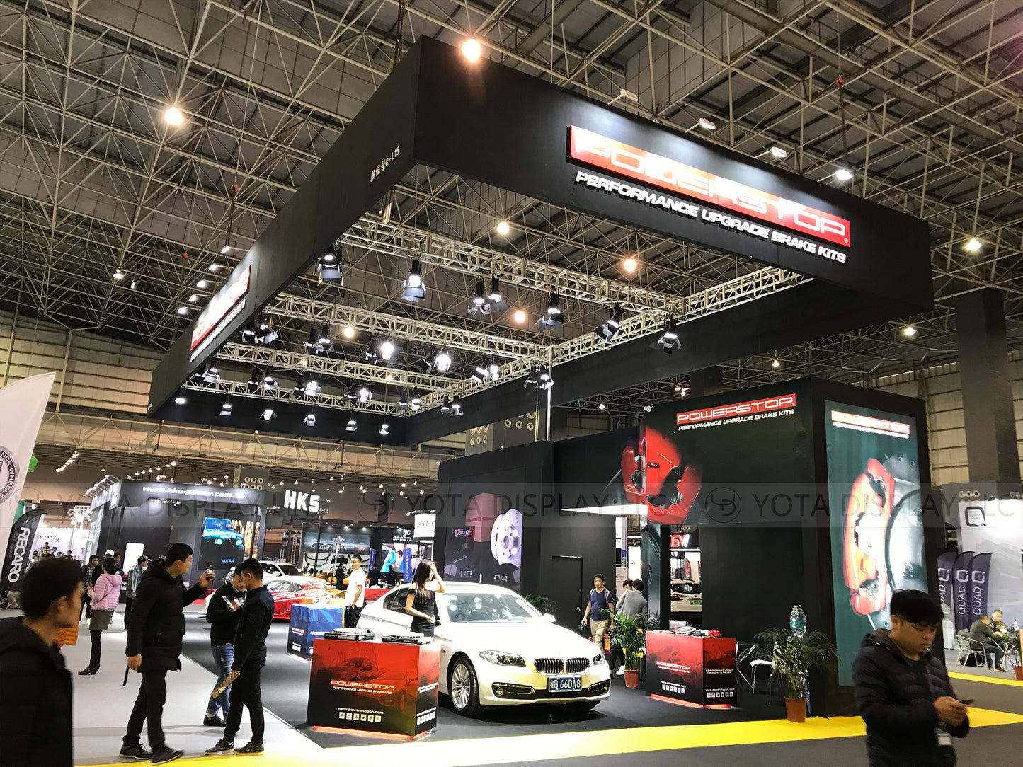 30’ x 70' / 9m x 21m POWERSTOP