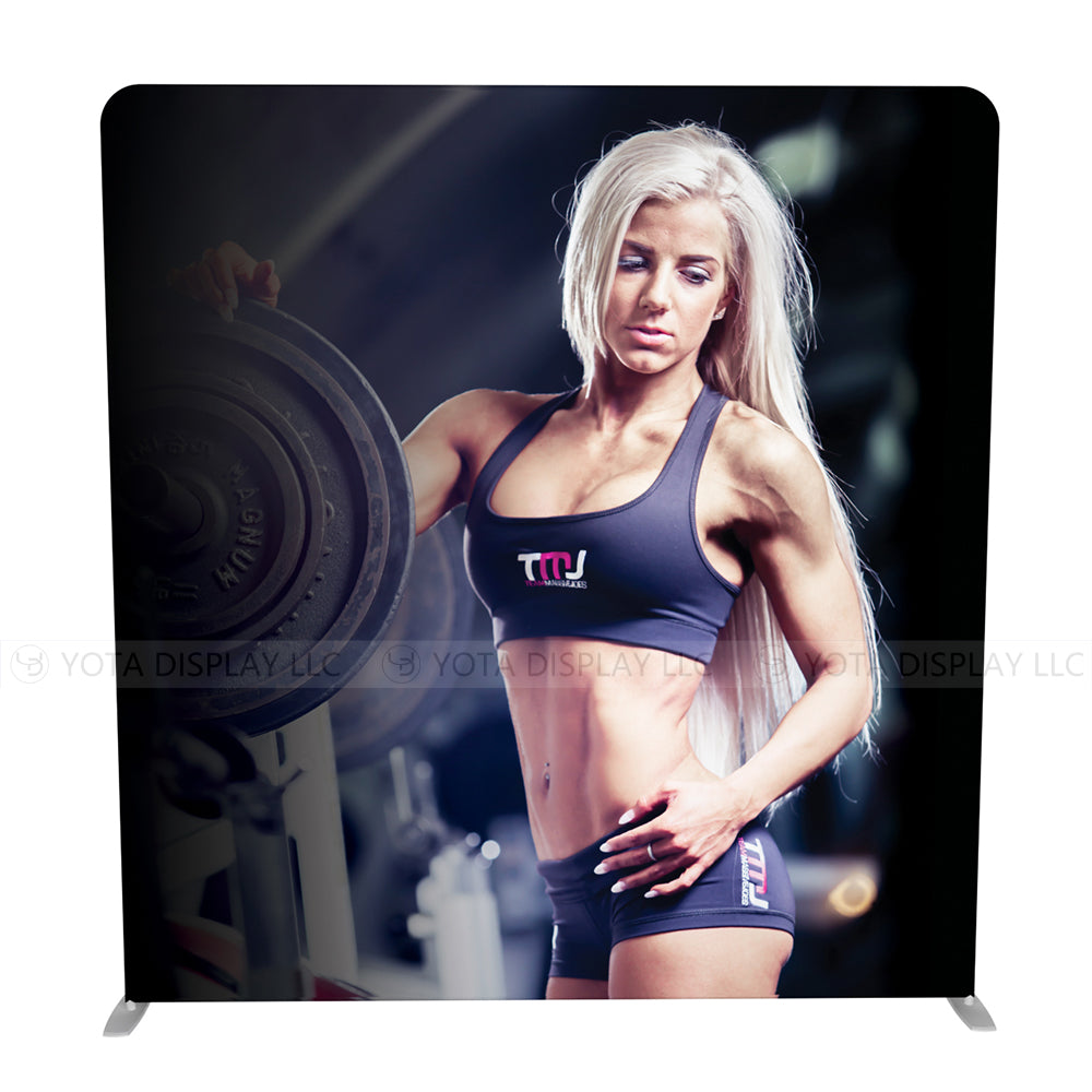 D2 8' x 8.28' H / 2.4m x 2.524m H